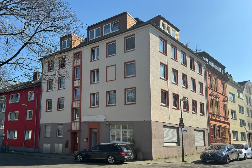 Straßenansicht rechts